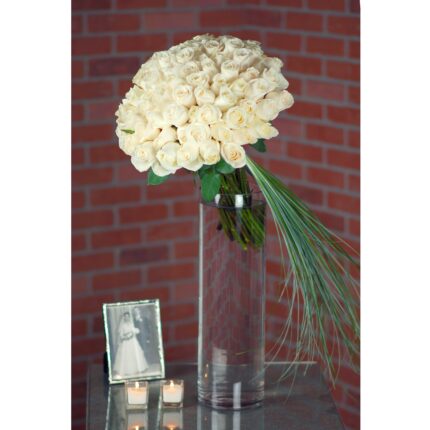 White Floral Comets - beverlyhillsflorist
