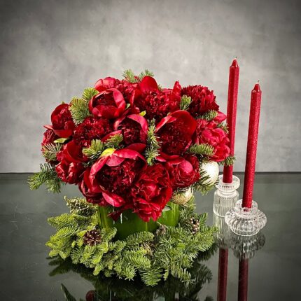 Seasons Greetings - beverlyhillsflorist