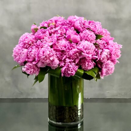 Valentines - Hot to Trot - beverlyhillsflorist