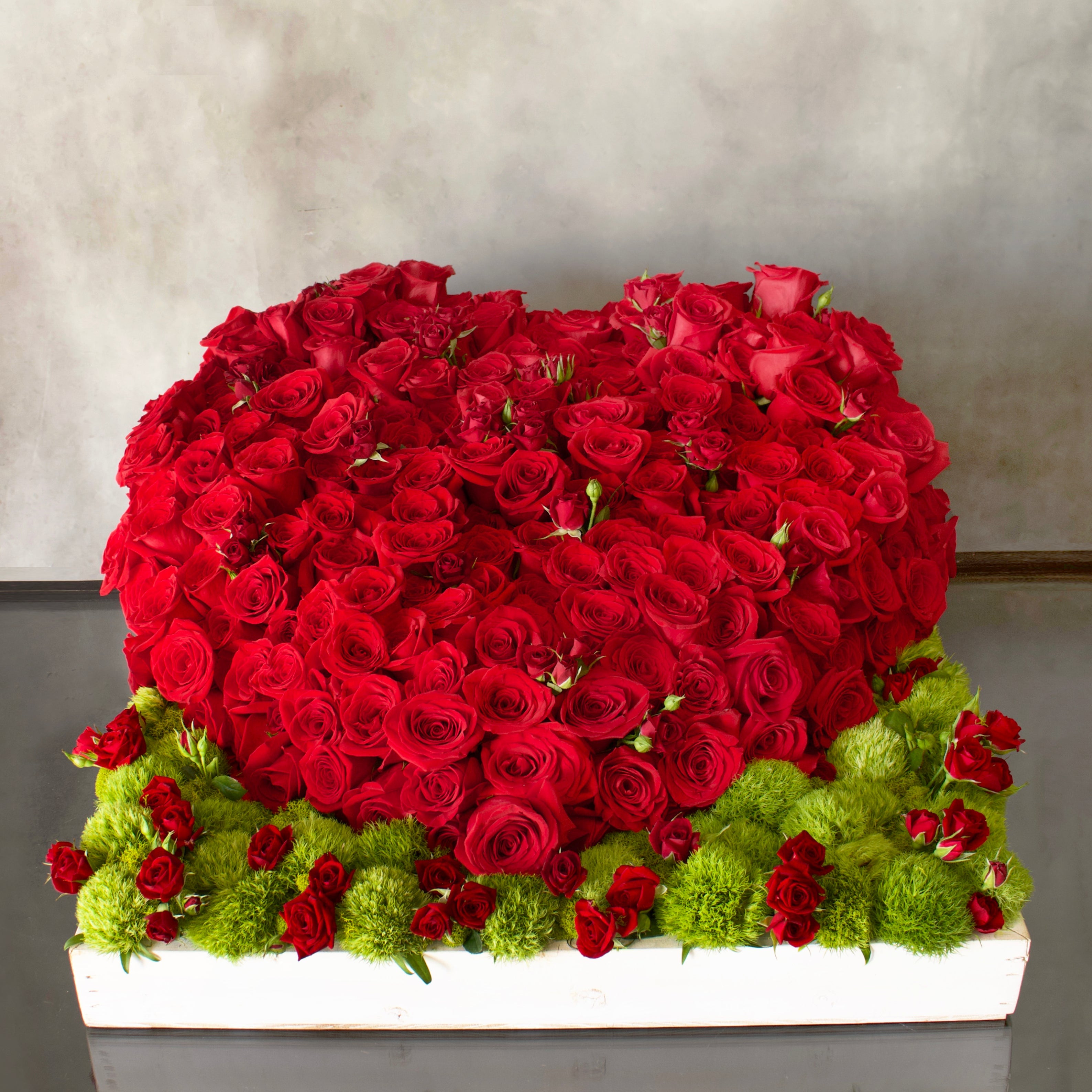 IMG_6075_11c02fac-f552-4106-9236-dffabe87e347 Valentine - Hearts Desire - beverlyhillsflorist