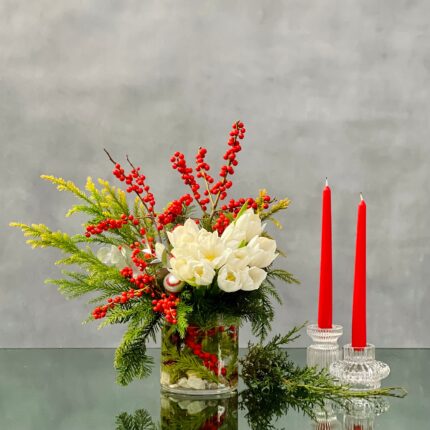 Small Christmas Tulip mix - beverlyhillsflorist