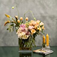 Beverly Hills Florist presents same day delivery for our "Dusk Till Dawn" arrangement ! This floral piece consists of Cream Dutch Tulips, Hydrangeas, Pink Spray Roses, Cream Ecuadorian Roses, Orchids, various greens and Eucalyptus. Wonderful for Birthdays, Thank you & Thinking of you.