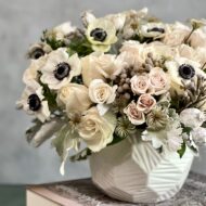 Delicate Whites - beverlyhillsflorist