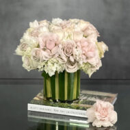 Valentines - Cream and White Classic - beverlyhillsflorist