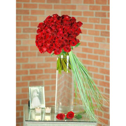 Crimson Comets - beverlyhillsflorist