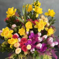 Daff -a- Delicious - beverlyhillsflorist