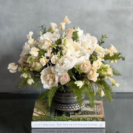 White Elegance - beverlyhillsflorist