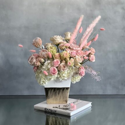 La Vie en Rose - beverlyhillsflorist