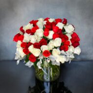 Red & White Checker Roses - beverlyhillsflorist