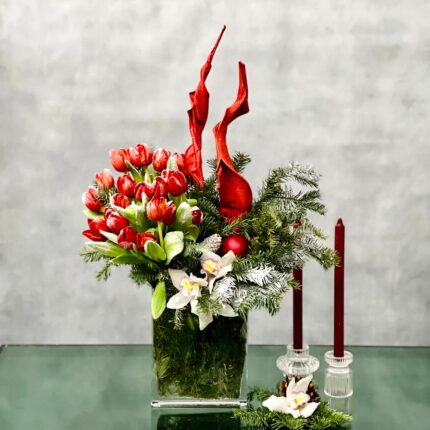 Red Christmas Tulips - Designers Choice - beverlyhillsflorist