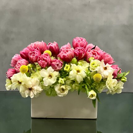 Tulips on clouds - beverlyhillsflorist