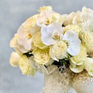 White Christmas Dreams - beverlyhillsflorist