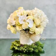 White Christmas Dreams - beverlyhillsflorist