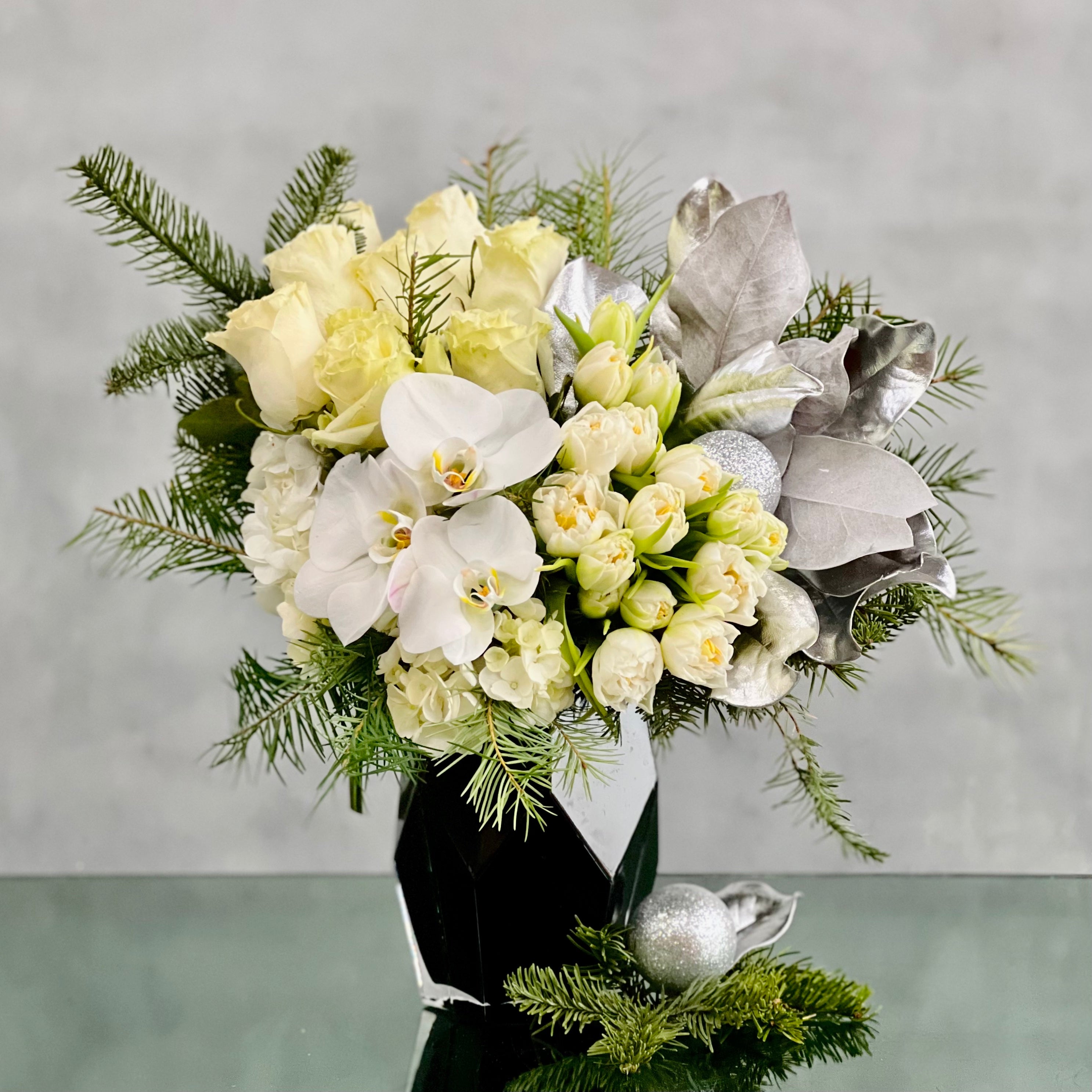 whiteorchids_roses_tulips_holiday I'm dreaming of a white Holiday - beverlyhillsflorist