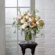 Creamy Rose Whispers - beverlyhillsflorist